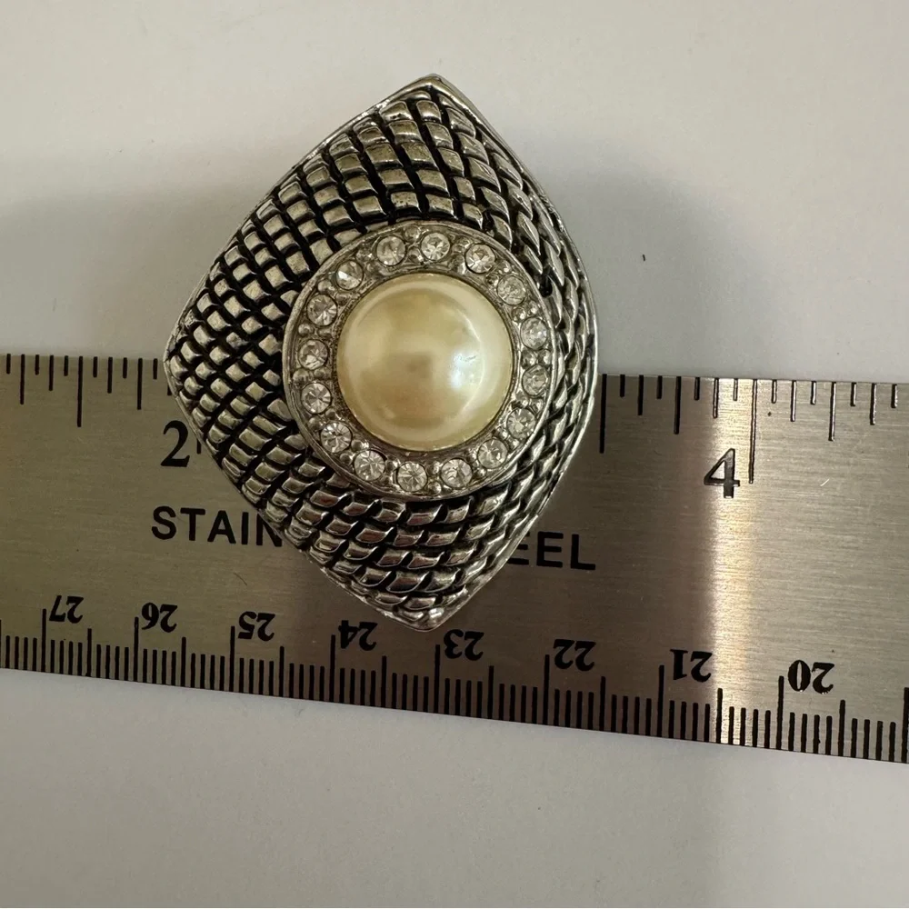 Vintage Faux Pearl Rhinestone Brooch Silver Tone Statement Bridal Scarf Coat Pin